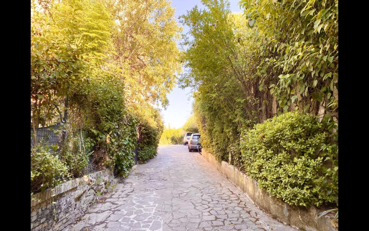 Charming Mini Near Vatican With Parking * Rom